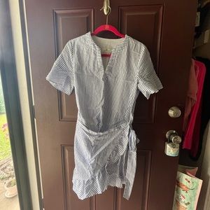 Vineyard Vines seersucker wrap dress